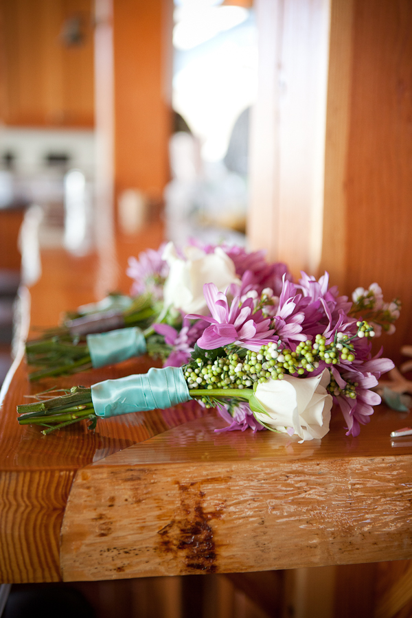 light purple and white wedding bouquets