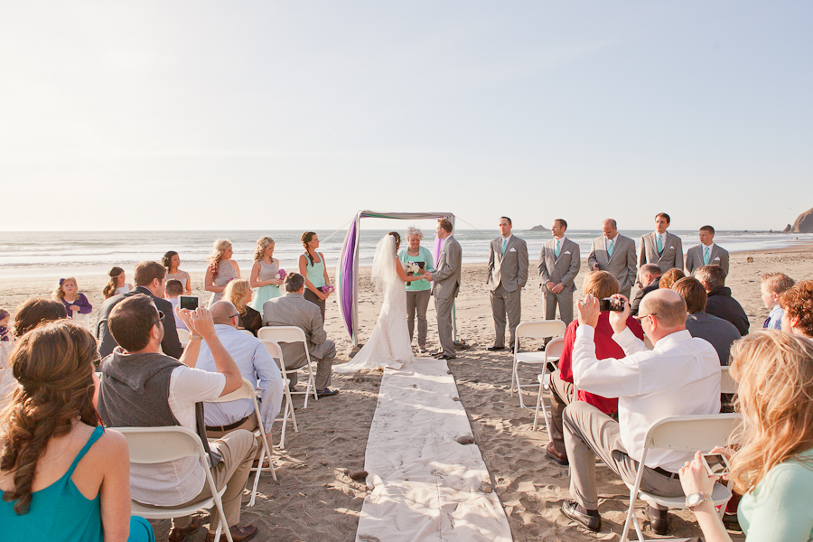 wedding ceremony lincoln city beach oregon