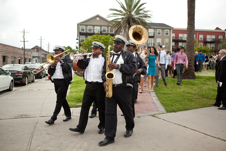 second line parade new orleans