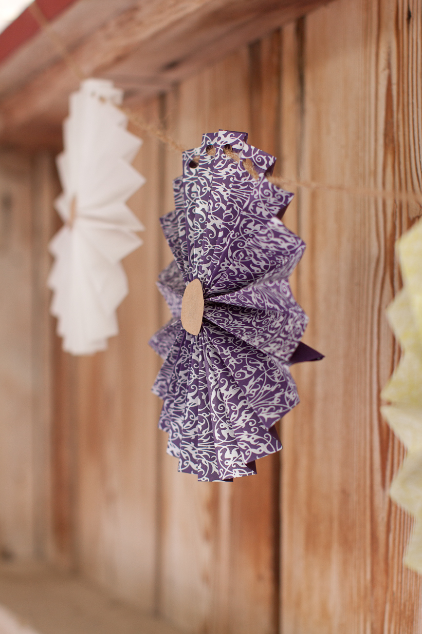 purple-pinwheel-wedding-decoration