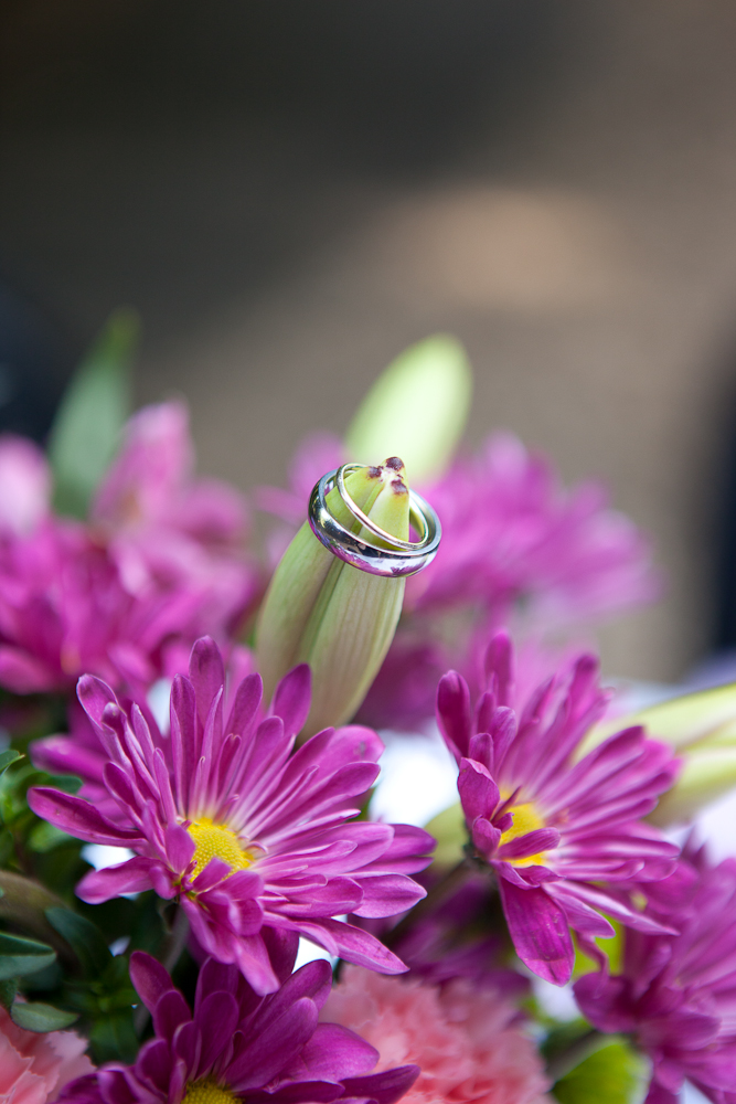 ring_picture_purple_flowers