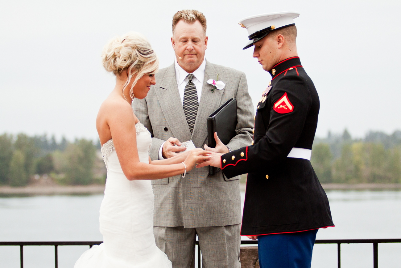red-lion-portland-waterfront-ceremony-1-2